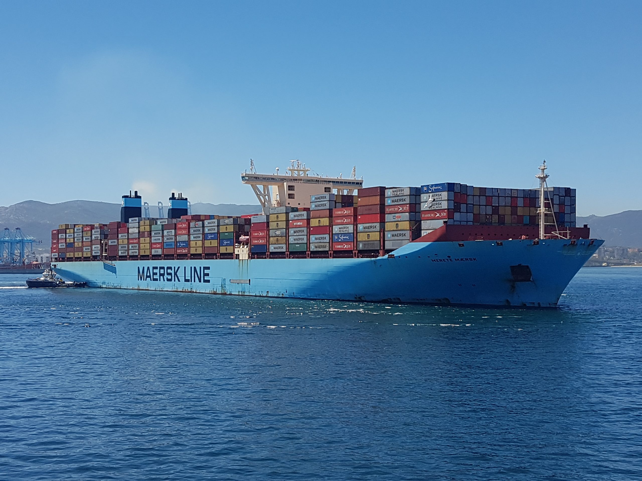 guardias en un buque mercante